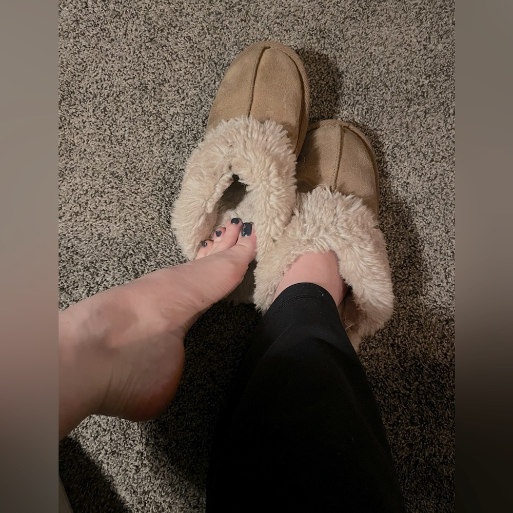 Used slip on slippers